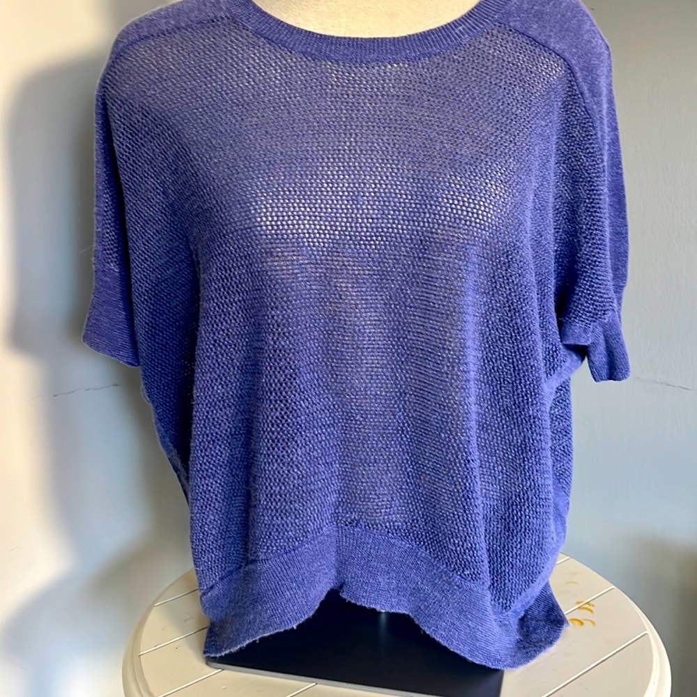 Periwinkle loose linen and cotton knit top with high/low hem and 1/2 sleeves